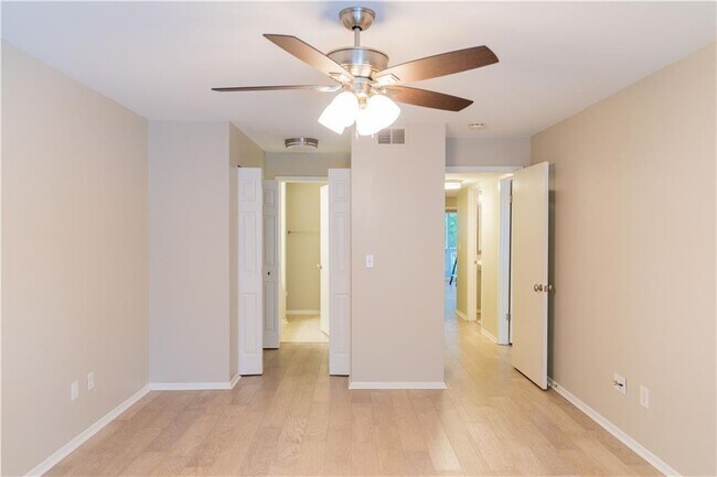 Building Photo - 72 Fair Haven Way