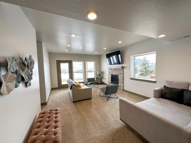 Building Photo - 4859 Bailey Ln