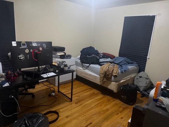 Building Photo - 1336 K St