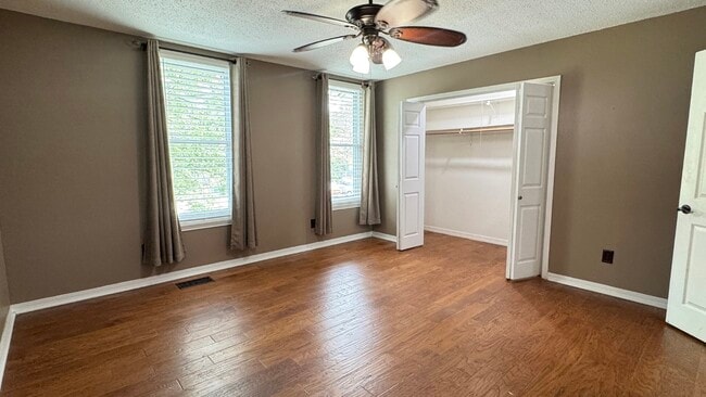 Building Photo - 114 Westchase Dr