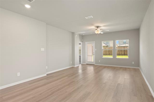 Building Photo - 617 McKenna Dr