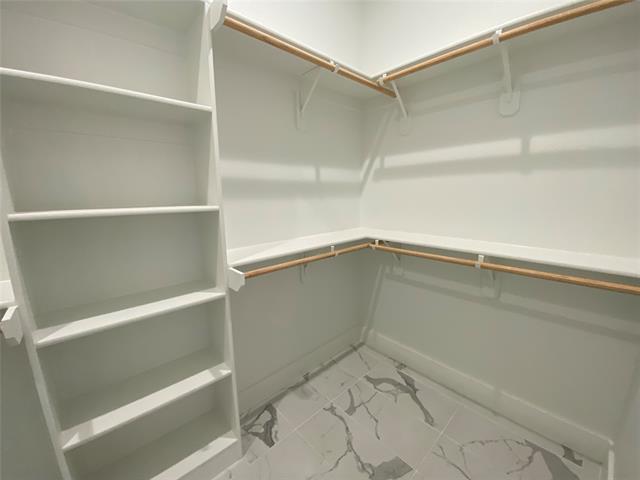 Building Photo - 807 S Glasgow Dr