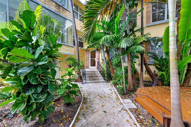 Building Photo - 1446 Lenox Ave.