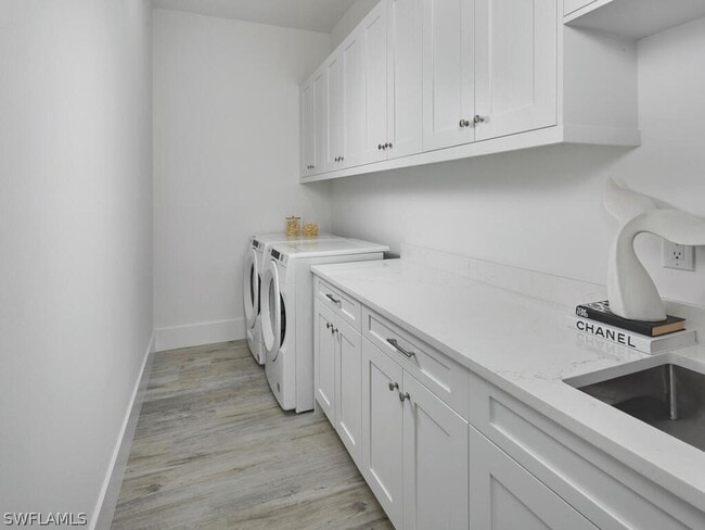 Building Photo - 1448 10th St N