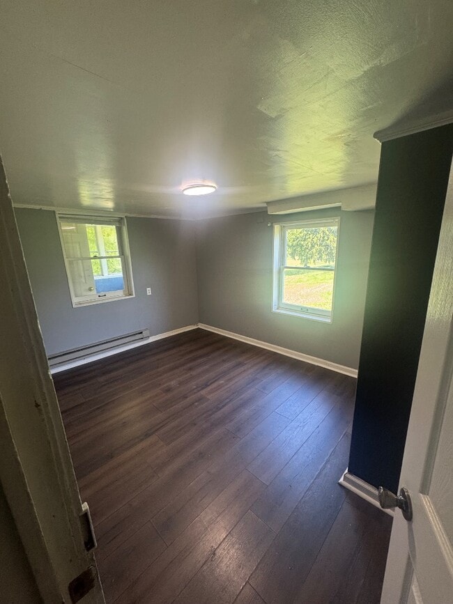 Building Photo - 3209 Swan Pl