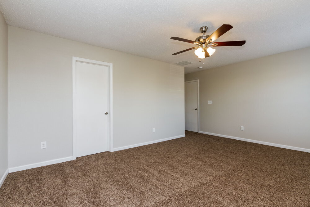 Building Photo - 15469 Fawn Meadow Dr