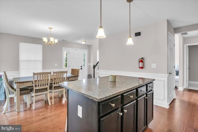 Building Photo - 507 Lexington Mews