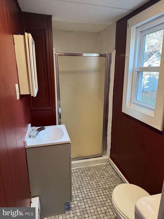 Building Photo - 85 Oak St