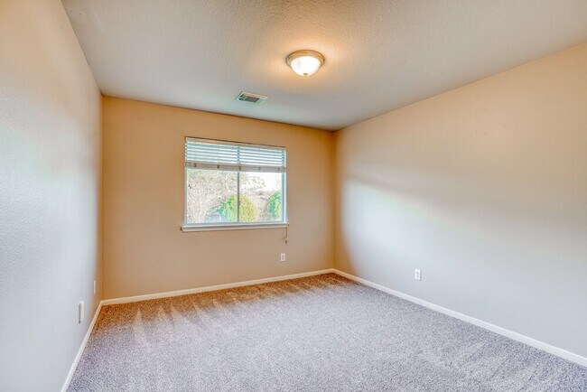 Building Photo - 9702 Winter Bloom Ln