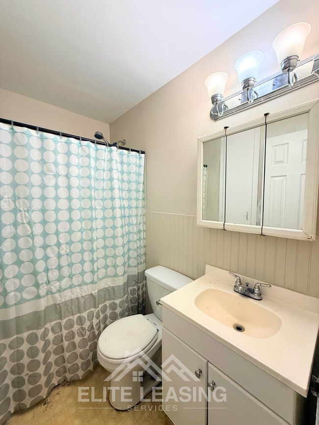 Building Photo - Cozy & Affordable 2BR Home - $775.00/ Month!