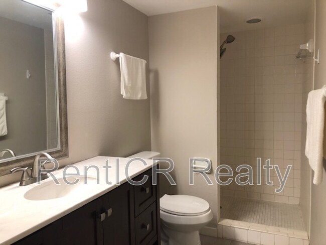 Building Photo - 298 Cypress Ln