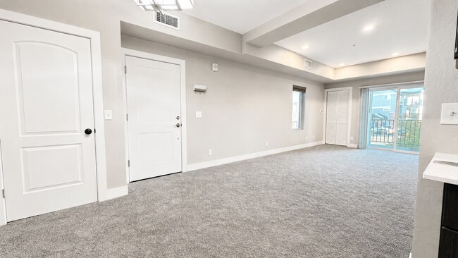 Building Photo - 1401 W 85th Ave