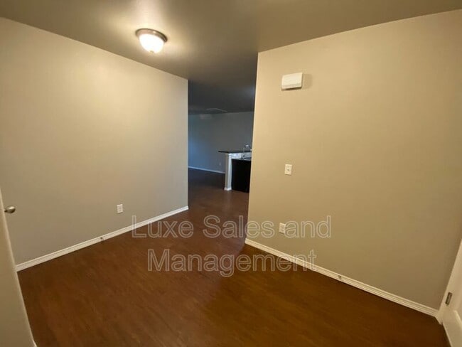 Building Photo - 2116 Buena Vida Ln