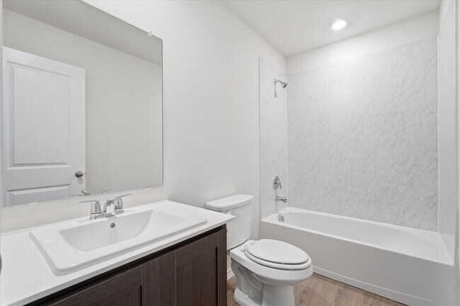 Building Photo - 1141 Northfield Dr