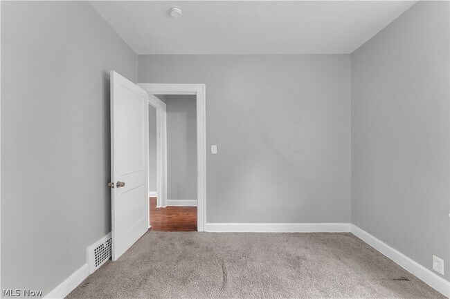 Building Photo - 4723 E 94th St