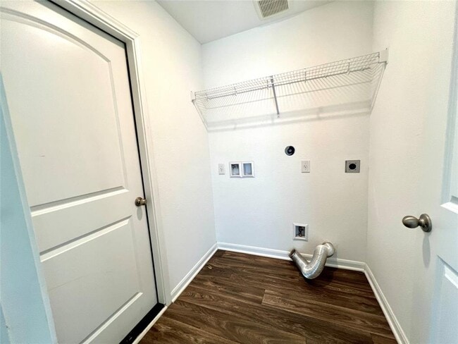 Building Photo - 4130 Trail de Paris