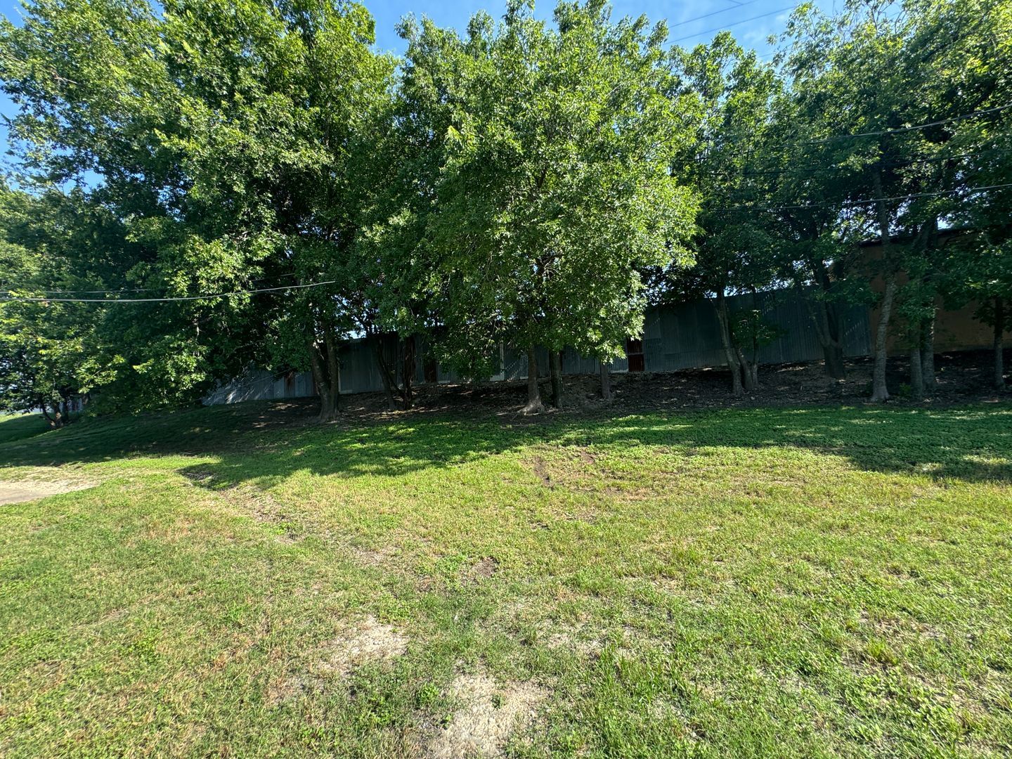 Building Photo - 503 Sunset Ln