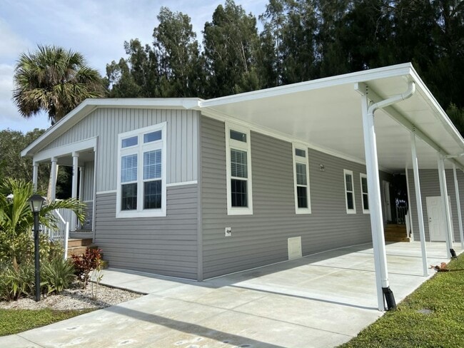 Building Photo - 7000 20th St