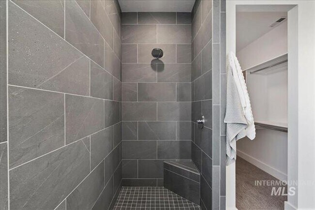 Building Photo - Newer 3-Bedroom in Star