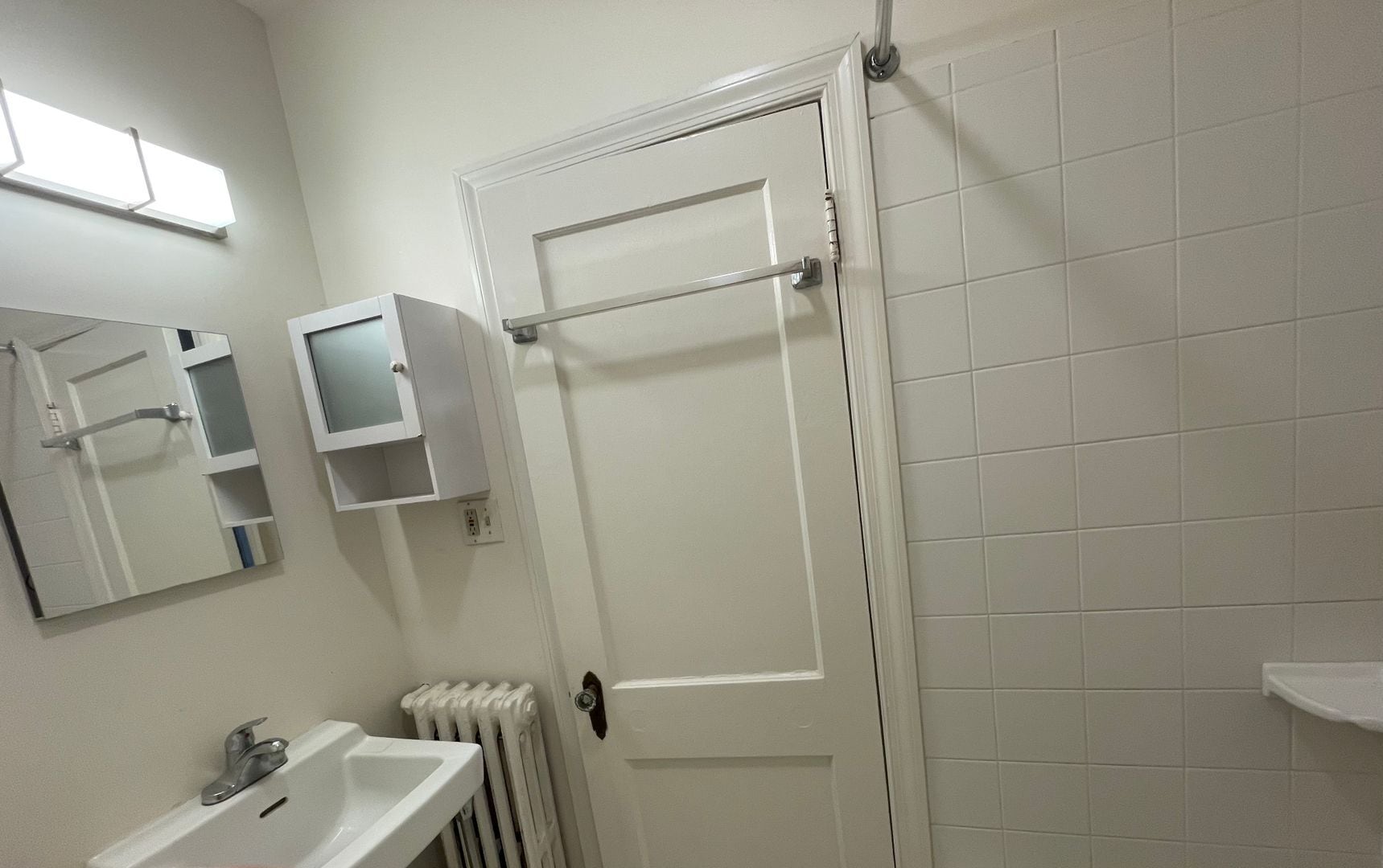 Building Photo - 4025 Davis Pl NW