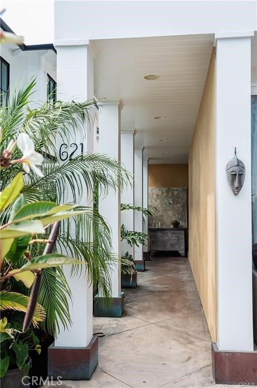 Building Photo - 621 31st St