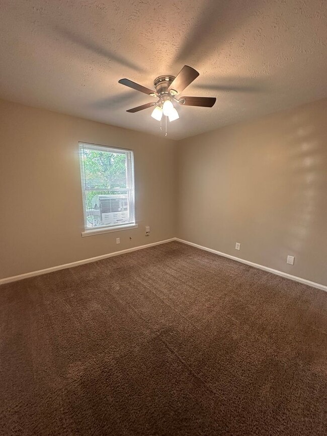 Building Photo - 4216 Billtown Rd