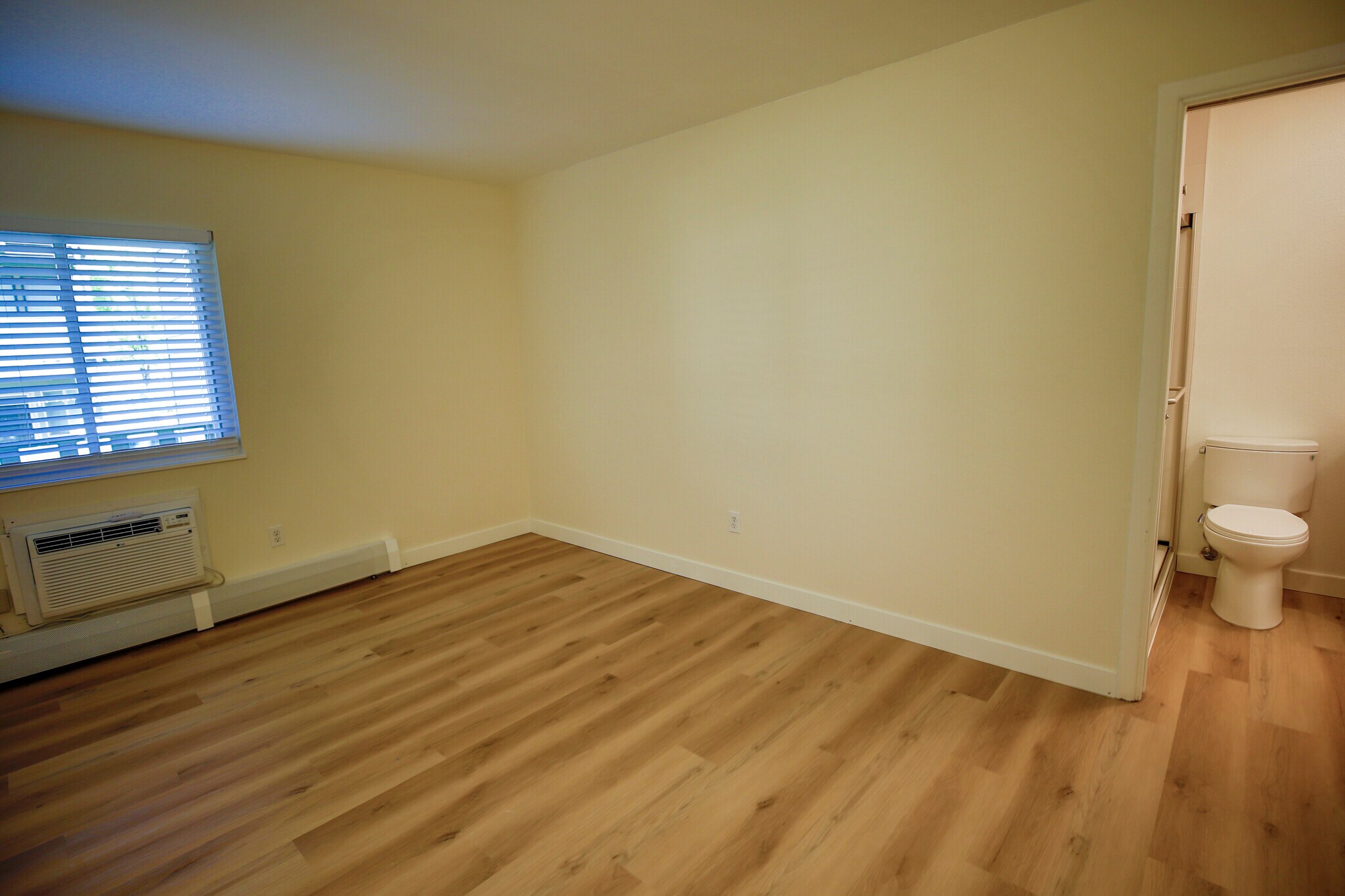 Building Photo - 3120 Corona Trl