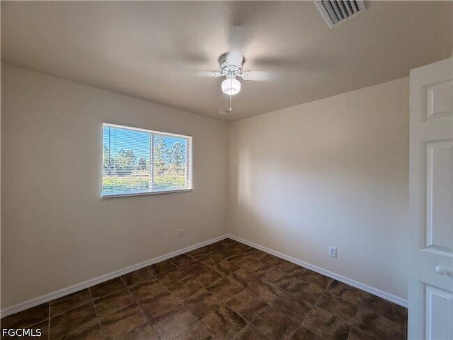 Building Photo - 762 Gallo Ave S