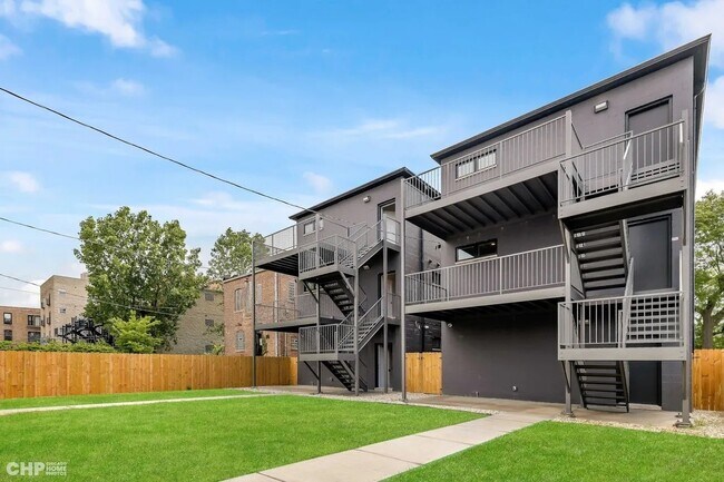 Building Photo - 5434 S Michigan Ave