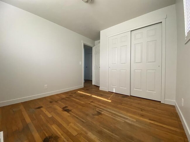 Building Photo - 189 Tennyson Ave