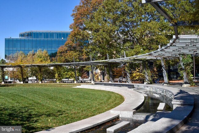 Building Photo - 73 G St SW