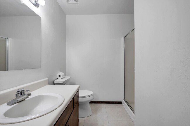 Building Photo - 3128 Blairstone Ct