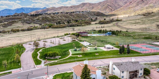 Building Photo - Westside Home in Mt Shadows in D20