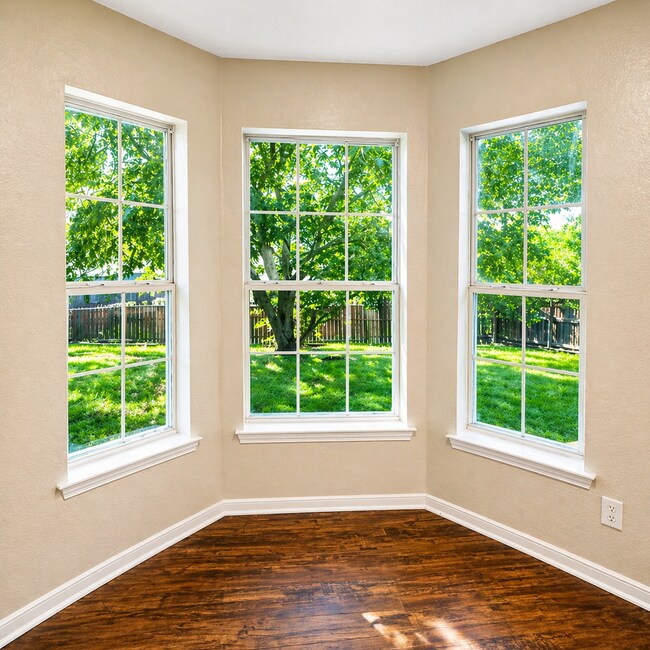 Building Photo - AVAILABLE MID MAY ; APPLY TODAY ON OUR WEBSITE!!!