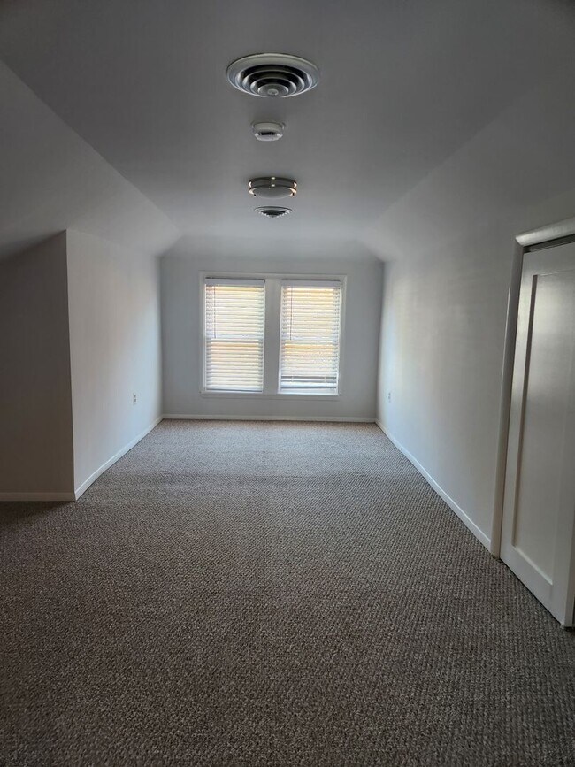 Building Photo - 809 Bay Ridge Ave