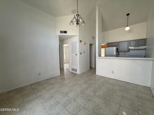 Building Photo - 1524 Greg Powers Dr