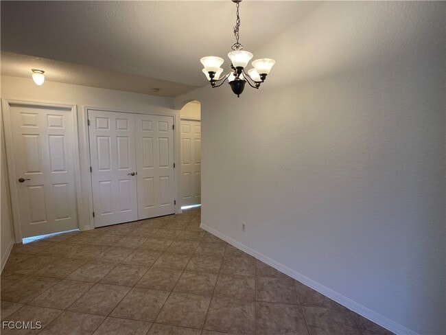 Building Photo - 1417 SE 8th Ave