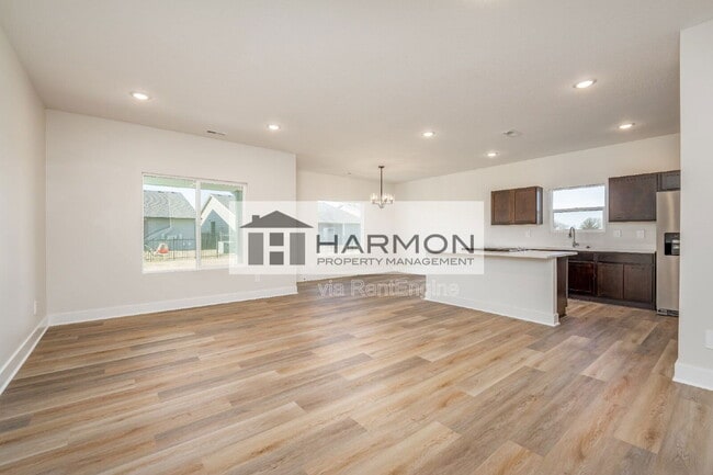 Building Photo - 2078 N Reece Ct