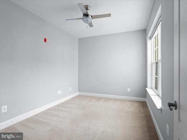 Building Photo - 9200 Charleston Dr