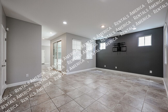 Building Photo - 263 N 69th Pl