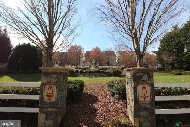 Building Photo - 18701 Sparkling Water Dr