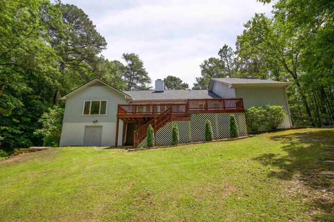 Building Photo - 806 Sumac Ln