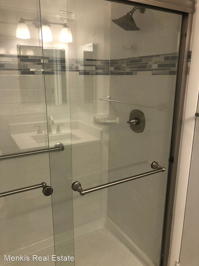 Building Photo - 2 br, 2 bath House - 15210 Elkridge Way # 2G