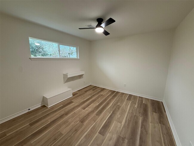 Building Photo - 6210 Delany Rd