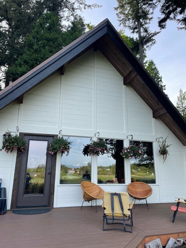 Building Photo - Charming 2-Bedroom Retreat in Ferndale
