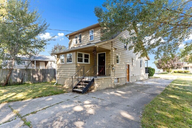 Building Photo - 28649 John Hauk St