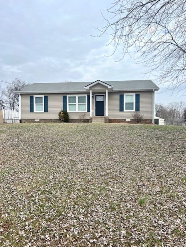 Building Photo - AVAILABLE NOW! 3 Bedroom, 2 Bath Home off Needmore Road