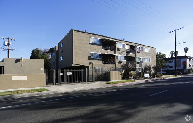 Building - Radford Apartments