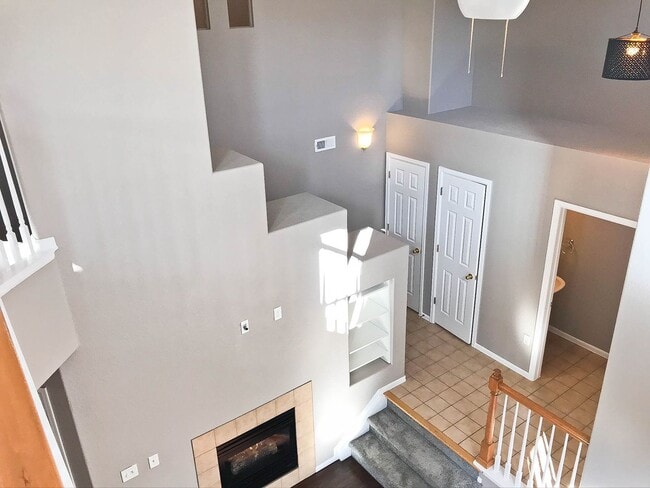 Building Photo - Dream Location! Attached 2 Car Garage!