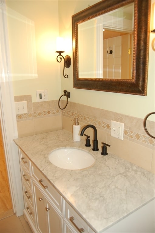 Building Photo - 16 Kent Square